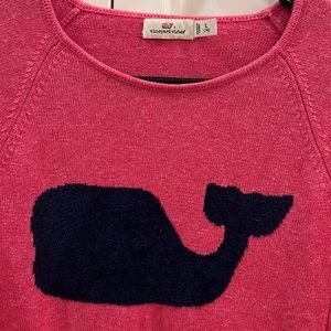 Vineyard Vines whale logo sweater pink size L runs small